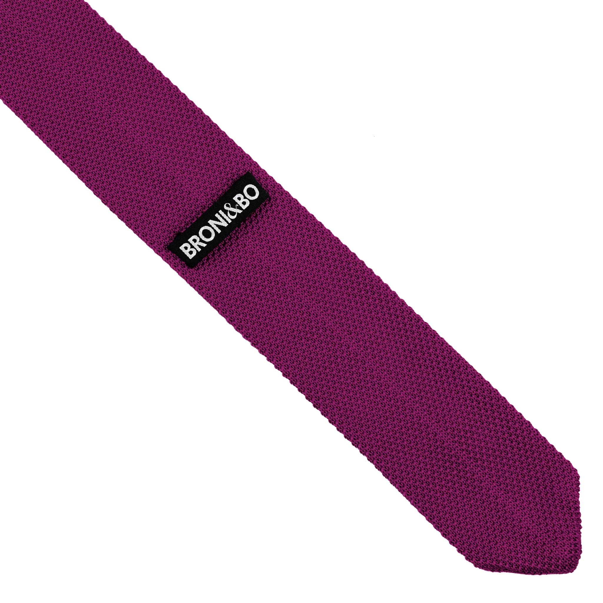 Berry pink knitted tie and pocket square set - Image 12